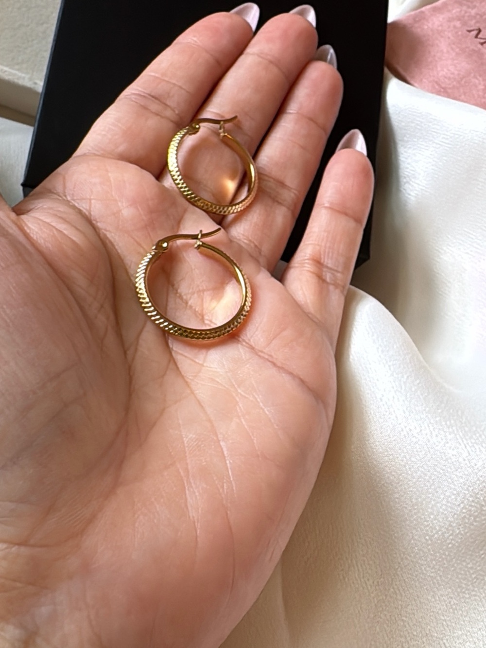 18k Gold FilledTextured Hoop Earrings - Picture 7 of 7